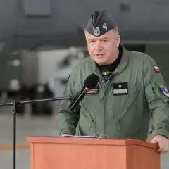 Mirosław Janusz Jemielniak: osiągnięcia generała w polskim lotnictwie