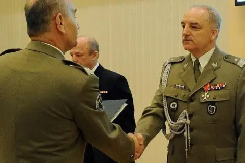 Jan Dziedzic generał: Kluczowe osiągnięcia i wpływ na armię polską
